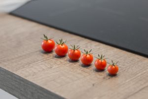 tomatoes 2824772 1920 300x200 - Laminat Tezgah